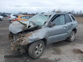 2010 Kia Sportage LX with VIN KNDKGCA33A7718634, listed as a IAAI auction lot 41868565 with 197,967 mi miles and . Bid and sale history available at carsss.com. Image 17.