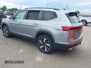 2024 Volkswagen Atlas SE with VIN 1V2WR2CA3RC567670, listed as a IAAI auction lot 42719550 with 36,623 mi miles and . Bid and sale history available at DreamBid. Image 3.