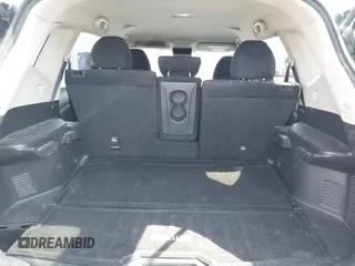 2015 Nissan Rogue SL with VIN 5N1AT2MV5FC926023, listed as a IAAI auction lot 41876812 with 120,736 mi miles and . Bid and sale history available at carsss.com. Image 17.