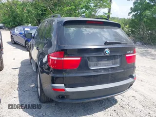 2009 BMW X5 30i z VIN 5UXFE43589L264412, wystawiony jako IAAI lot #42166854 z przebiegiem 180 864 mil mil oraz . Historia ofert i sprzedaży dostępna na DreamBid. Obrazek 3.