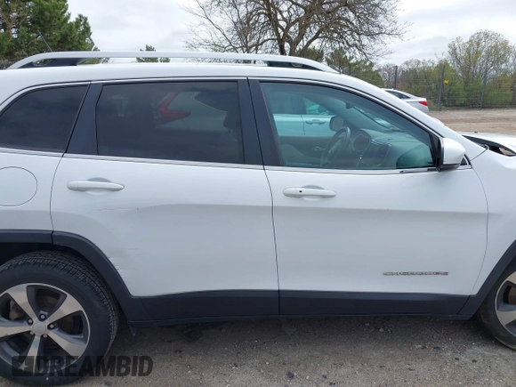 2019 Jeep Cherokee Limited with VIN 1C4PJLDB1KD387310, listed as a IAAI auction lot 42190270 with 96,635 mi miles and . Bid and sale history available at DreamBid. Image 13.