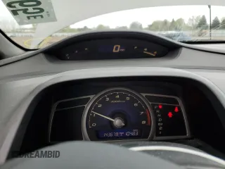 2006 Honda Civic LX z VIN 1HGFA16586L132710, wystawiony jako Copart lot #55261865 z przebiegiem 143 679 mil mil oraz Szkoda całkowita • Salvage title. Historia ofert i sprzedaży dostępna na DreamBid. Obrazek 9.