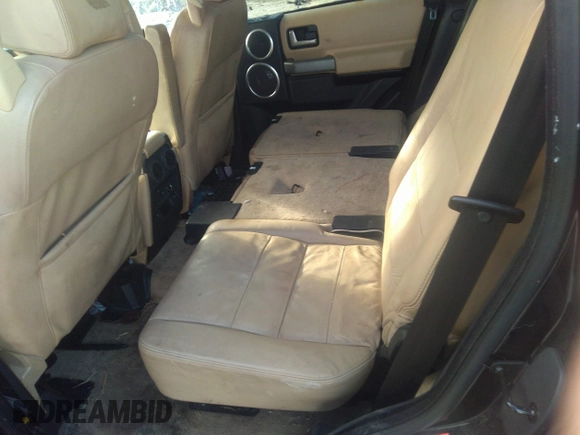 2008 Land Rover LR3 HSE with VIN SALAG25498A466807, listed as a IAAI auction lot 40741016 with 106,464 mi miles. Bid and sale history available at carsss.com. Image 8.