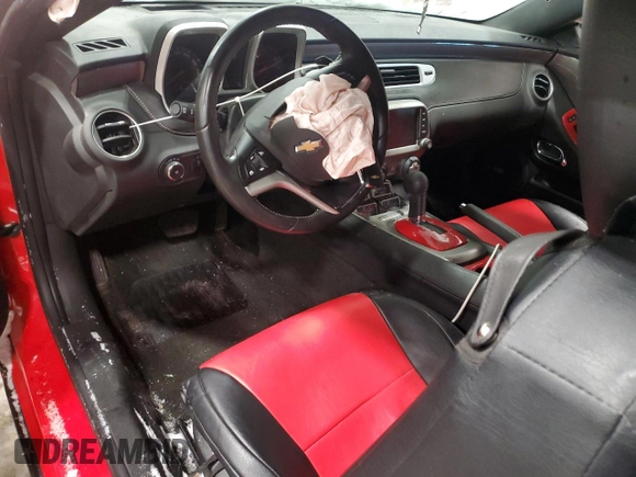 2014 Chevrolet Camaro LT z VIN 2G1FC1E31E9246345, wystawiony jako Copart lot #45882735 z przebiegiem Nie podano mil oraz Nie do naprawy • Non repairable. Historia ofert i sprzedaży dostępna na DreamBid. Obrazek 8.