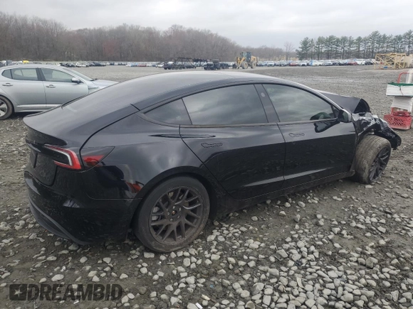 2024 Tesla Model 3 z VIN 5YJ3E1EA1RF730892, wystawiony jako Copart lot #51234655 z przebiegiem 11 464 mil mil oraz Szkoda całkowita • Salvage title. Historia ofert i sprzedaży dostępna na DreamBid. Obrazek 3.