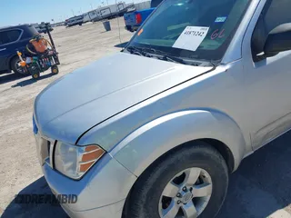 2012 Nissan Frontier S z VIN 1N6BD0CT1CC433667, wystawiony jako IAAI lot #41871242 z przebiegiem 122 158 mil mil oraz . Historia ofert i sprzedaży dostępna na DreamBid. Obrazek 6.