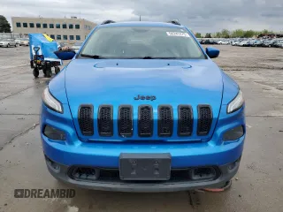 2018 Jeep Cherokee Limited z VIN 1C4PJMDX0JD551193, wystawiony jako Copart lot #56247475 z przebiegiem 75 745 mil mil oraz Szkoda całkowita • Salvage title. Historia ofert i sprzedaży dostępna na DreamBid. Obrazek 5.