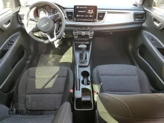 2022 Kia Rio S with VIN 3KPA24AD5NE463208, listed as a Copart auction lot 68380014 with 37,572 mi miles and Salvage Title. Bid and sale history available at DreamBid. Image 8.