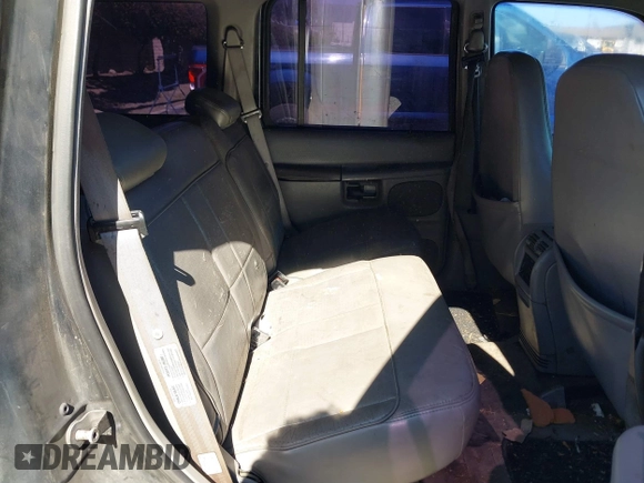 1997 Ford Explorer XL z VIN 1FMDU32E5VUA59508, wystawiony jako IAAI lot #41608736 z przebiegiem 268 377 mil mil oraz . Historia ofert i sprzedaży dostępna na DreamBid. Obrazek 8.