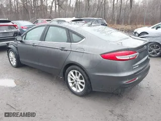 2019 Ford Fusion SE with VIN 3FA6P0HD6KR245231, listed as a IAAI auction lot 41856924 with 132,972 mi miles. Bid and sale history available at carsss.com. Image 3.