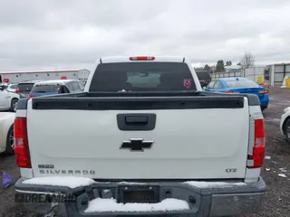 2008 Chevrolet Silverado 1500 LTZ with VIN 2GCEK133681127301, listed as a IAAI auction lot 41296503 with 174,024 mi miles and . Bid and sale history available at DreamBid. Image 16.