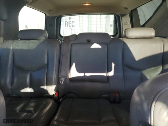 2005 GMC Yukon XL Denali with VIN 1GKFK66U05J240320, listed as a Copart auction lot 49318615 with NaN miles and Salvage Title. Bid and sale history available at carsss.com. Image 10.