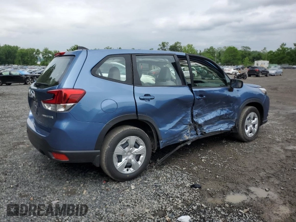 2024 Subaru Forester with VIN JF2SKAAC4RH483493, listed as a Copart auction lot 61174515 with 9,481 mi miles and Salvage title. Bid and sale history available at DreamBid. Image 3.