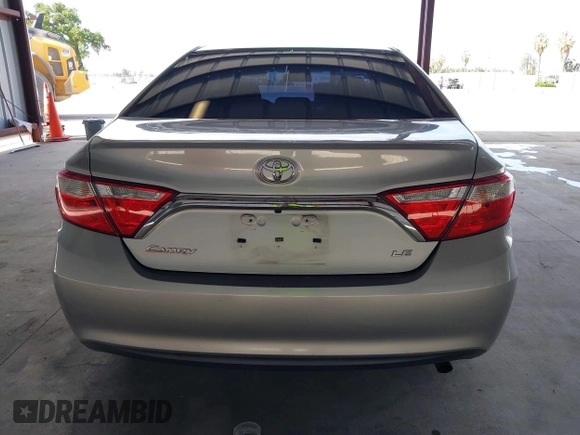 2017 Toyota Camry XLE with VIN 4T1BF1FK7HU713452, listed as a IAAI auction lot 41900223 with 90,192 mi miles. Bid and sale history available at carsss.com. Image 16.
