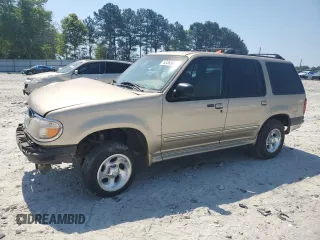 1999 Ford Explorer XLT z VIN 1FMZU32E8XUB73723, wystawiony jako Copart lot #53383835 z przebiegiem 233 675 mil mil oraz Szkody całkowita. Historia ofert i sprzedaży dostępna na DreamBid. Obrazek 1.