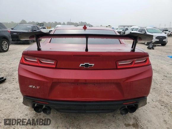2018 Chevrolet Camaro ZL1 z VIN 1G1FK1R69J0142195, wystawiony jako Copart lot #51128215 z przebiegiem 55 979 mil mil oraz Szkody całkowita. Historia ofert i sprzedaży dostępna na DreamBid. Obrazek 6.
