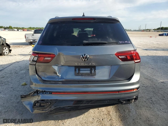 2022 Volkswagen Tiguan SE R-Line Black with VIN 3VVCB7AX2NM063439, listed as a Copart auction lot 50154795 with 59,809 mi miles and Non Repairable. Bid and sale history available at carsss.com. Image 6.