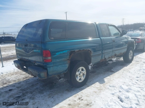 1998 Dodge Ram 1500 with VIN 3B7HF13Z4WG191315, listed as a IAAI auction lot 41643173 with 222,200 mi miles. Bid and sale history available at carsss.com. Image 4.
