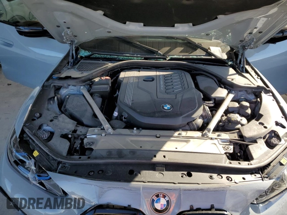 2022 BMW 4 Series M440i xDrive with VIN WBA13AW06NFM38130, listed as a Copart auction lot 82403874 with 49,302 mi miles and Salvage title. Bid and sale history available at DreamBid. Image 11.