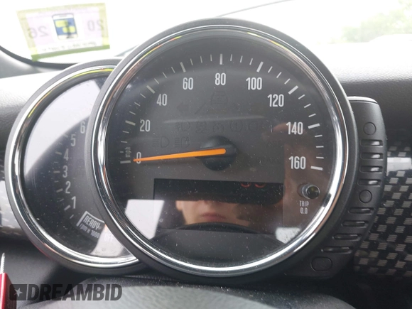 2016 MINI Convertible S z VIN WMWWG9C53G3A91095, wystawiony jako IAAI lot #42283353 z przebiegiem Nie podano mil oraz . Historia ofert i sprzedaży dostępna na DreamBid. Obrazek 15.