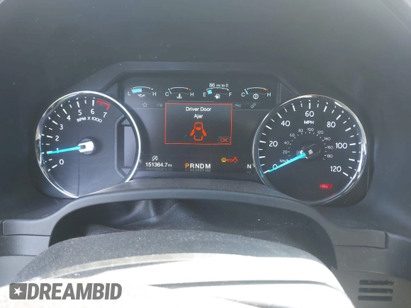 2018 Ford Expedition Max XLT with VIN 1FMJK1JT8JEA40906, listed as a IAAI auction lot 41657433 with 151,364 mi miles and . Bid and sale history available at DreamBid. Image 7.