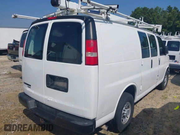 2016 Chevrolet Express Cargo with VIN 1GCWGAFF2G1334087, listed as a IAAI auction lot 42505870 with 205,983 mi miles and . Bid and sale history available at DreamBid. Image 4.