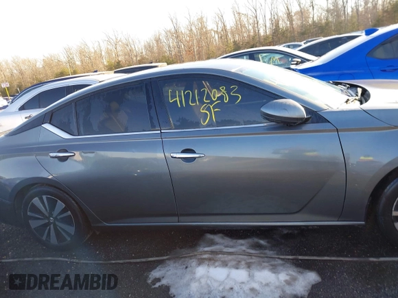 2019 Nissan Altima SV z VIN 1N4BL4DV6KC119773, wystawiony jako IAAI lot #41212083 z przebiegiem 110 671 mil mil oraz . Historia ofert i sprzedaży dostępna na DreamBid. Obrazek 13.