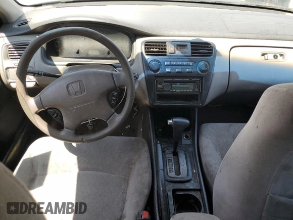 2001 Honda Accord LX z VIN JHMCG66501C014686, wystawiony jako Copart lot #55479965 z przebiegiem 316 271 mil mil oraz Szkoda całkowita • Salvage title. Historia ofert i sprzedaży dostępna na DreamBid. Obrazek 8.