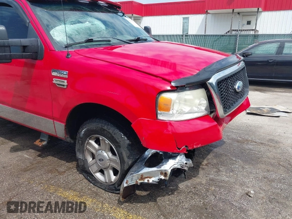 2008 Ford F-150 XLT with VIN 1FTPX14588FA31947, listed as a IAAI auction lot 42016845 with 129,723 mi miles. Bid and sale history available at carsss.com. Image 17.