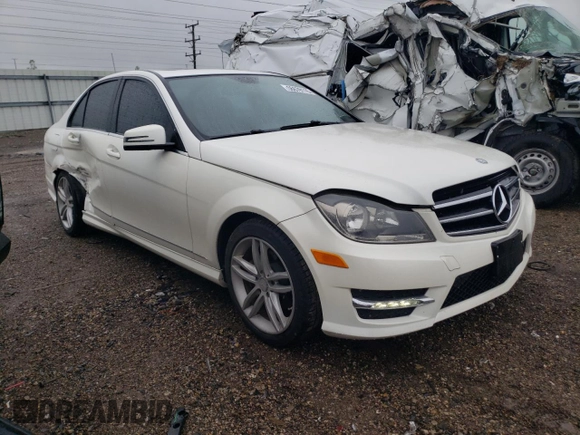 2014 Mercedes-Benz C 250 Sport z VIN WDDGF4HB2EG245896, wystawiony jako Copart lot #56678115 z przebiegiem 92 446 mil mil oraz Szkoda całkowita • Salvage title. Historia ofert i sprzedaży dostępna na DreamBid. Obrazek 4.
