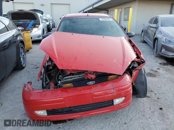 2000 Ford Focus SE with VIN 1FAFP3437YW348307, listed as a Copart auction lot 42964265 with 249,804 mi miles and Salvage Title. Bid and sale history available at carsss.com. Image 5.