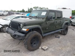 2022 Jeep Gladiator Texas Trail z VIN 1C6HJTAG1NL105124, wystawiony jako IAAI lot #42601707 z przebiegiem 52 064 mil mil oraz . Historia ofert i sprzedaży dostępna na DreamBid. Obrazek 17.