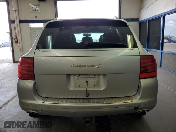 2006 Porsche Cayenne S z VIN WP1AB29P36LA62475, wystawiony jako Copart lot #53985695 z przebiegiem 211 588 mil mil oraz Czysty tytuł • Clean title. Historia ofert i sprzedaży dostępna na DreamBid. Obrazek 6.