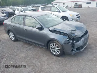 2011 Volkswagen Jetta SE with VIN 3VWDX7AJ5BM388532, listed as a IAAI auction lot 42453112 with 120,170 mi miles and . Bid and sale history available at DreamBid. Image 1.