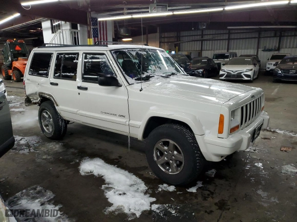 1998 Jeep Cherokee Sport with VIN 1J4FJ68S2WL120089, listed as a Copart auction lot 41840715 with 237,688 mi miles and Salvage Title. Bid and sale history available at carsss.com. Image 4.
