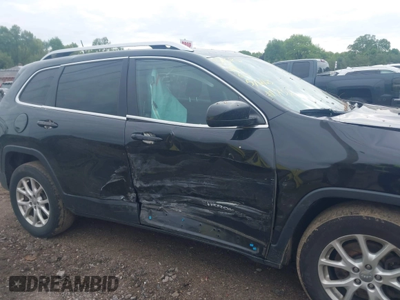 2016 Jeep Cherokee Latitude с VIN 1C4PJMCS9GW133444, выставлен на аукционе IAAI как лот 42330705 с пробегом 187 368 миль миль и . История ставок и продаж доступна на DreamBid. Изображение 6.