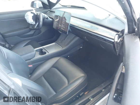 2018 Tesla Model 3 Long Range Battery z VIN 5YJ3E1EB3JF187543, wystawiony jako IAAI lot #41879169 z przebiegiem 74 144 mil mil oraz . Historia ofert i sprzedaży dostępna na DreamBid. Obrazek 5.