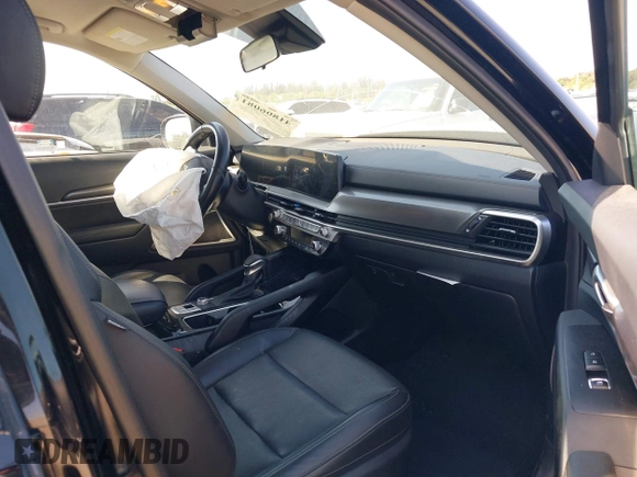 2024 Kia Telluride LX z VIN 5XYP24GC6RG482724, wystawiony jako IAAI lot #41806081 z przebiegiem 37 700 mil mil oraz . Historia ofert i sprzedaży dostępna na DreamBid. Obrazek 5.