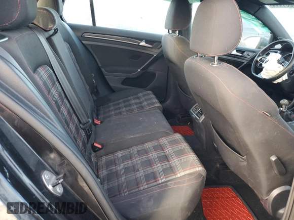 2015 Volkswagen Golf GTI SE with VIN 3VW5T7AU1FM003452, listed as a Copart auction lot 40031444 with 134,728 mi miles and Salvage Title. Bid and sale history available at carsss.com. Image 10.
