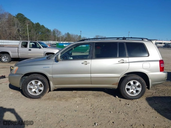 2002 Toyota Highlander with VIN JTEGF21A420061415, listed as a IAAI auction lot 41788302 with 135,412 mi miles. Bid and sale history available at carsss.com. Image 15.