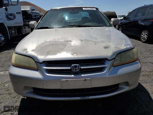 1999 Honda Accord LX z VIN JHMCG5549XC040487, wystawiony jako Copart lot #67415984 z przebiegiem 205 698 mil mil oraz Szkoda całkowita • Salvage title. Historia ofert i sprzedaży dostępna na DreamBid. Obrazek 5.