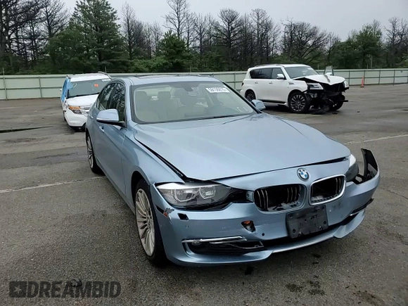 2014 BMW 3 Series 328i xDrive z VIN WBA3B5C58EP542888, wystawiony jako Copart lot #59136015 z przebiegiem 77 954 mil mil oraz Szkoda całkowita • Salvage title. Historia ofert i sprzedaży dostępna na DreamBid. Obrazek 13.