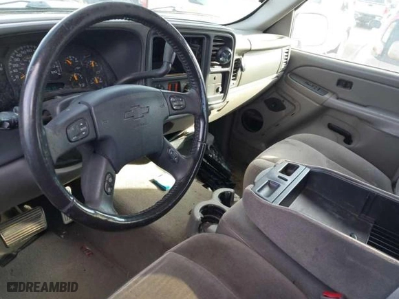 2005 Chevrolet Avalanche LS with VIN 3GNEC12Z55G263450, listed as a Copart auction lot 47901725 with 129,885 mi miles and Clean Title. Bid and sale history available at carsss.com. Image 9.