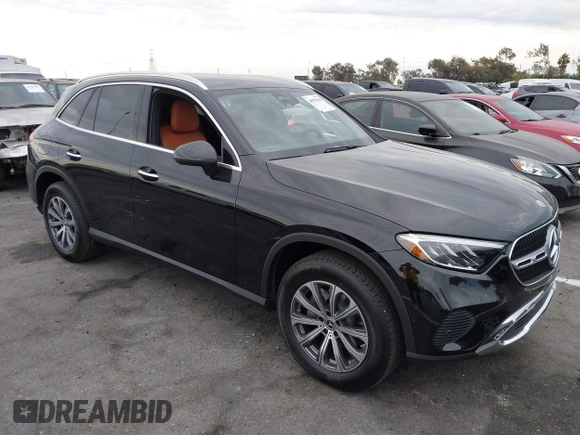2025 Mercedes-Benz GLC with VIN W1NKM4GB1SF286963, listed as a IAAI auction lot 40970348 with 108 mi miles. Bid and sale history available at carsss.com. Image 1.