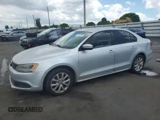2011 Volkswagen Jetta SE с VIN 3VWDX7AJ9BM322467, выставлен на аукционе Copart как лот 56234725 с пробегом 201 644 миль миль и Чистый • Clean title. История ставок и продаж доступна на DreamBid. Изображение 1.