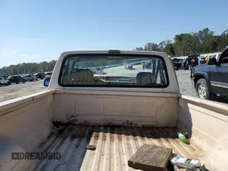 1992 Ford F-150 z VIN 1FTDF15NXNNA61991, wystawiony jako Copart lot #73393234 z przebiegiem Nie podano mil oraz Szkoda całkowita • Salvage title. Historia ofert i sprzedaży dostępna na DreamBid. Obrazek 10.