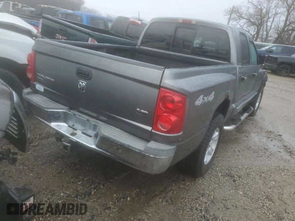 2005 Dodge Dakota Laramie with VIN 1D7HW58N25S204671, listed as a Copart auction lot 83838314 with 122,540 mi miles and Salvage Title. Bid and sale history available at DreamBid. Image 3.