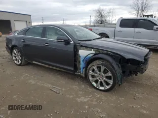 2018 Jaguar XJ Portfolio with VIN SAJWJ2GD9J8W15744, listed as a Copart auction lot 46645935 with 54,185 mi miles and Clean Title. Bid and sale history available at DreamBid. Image 4.