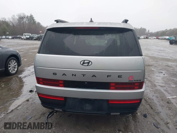 2024 Hyundai Santa Fe Calligraphy z VIN 5NMP5DG19RH009430, wystawiony jako IAAI lot #41195514 z przebiegiem 9 099 mil mil oraz . Historia ofert i sprzedaży dostępna na DreamBid. Obrazek 17.