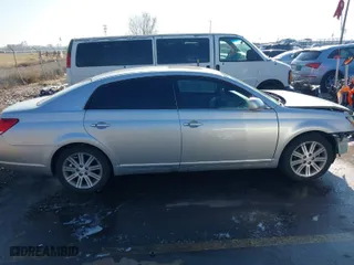 2005 Toyota Avalon XL with VIN 4T1BK36B75U044022, listed as a IAAI auction lot 41330241 with 196,362 mi miles. Bid and sale history available at carsss.com. Image 14.